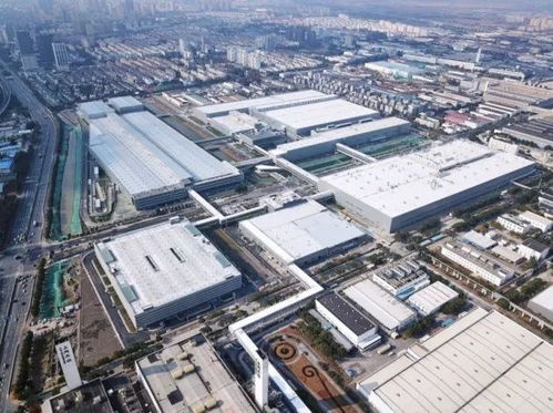 新能源汽車(chē)晚報(bào) 特斯拉遭美機(jī)構(gòu)調(diào)查幽靈剎車(chē)，五菱宏光S衍生車(chē)瞄準(zhǔn)物流市場(chǎng)